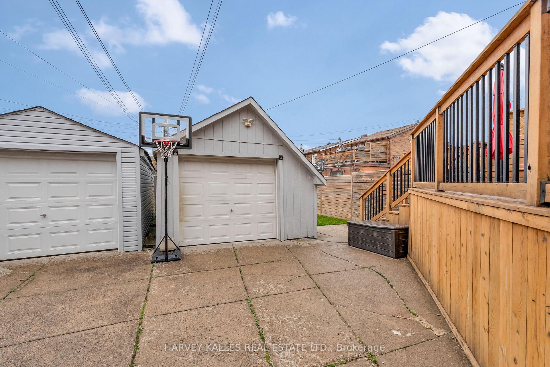 326 Glenholme Avenue, Toronto