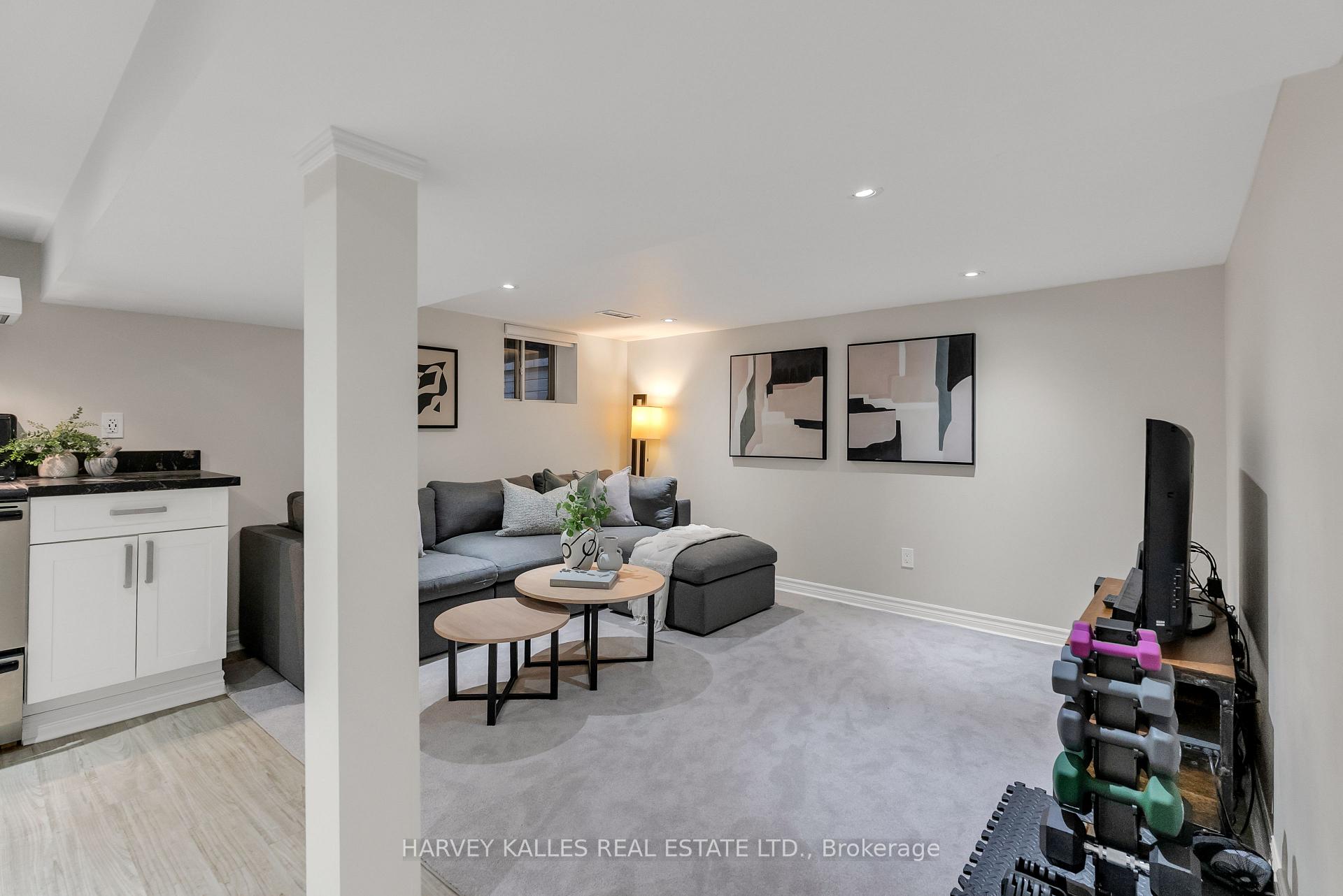 326 Glenholme Avenue, Toronto