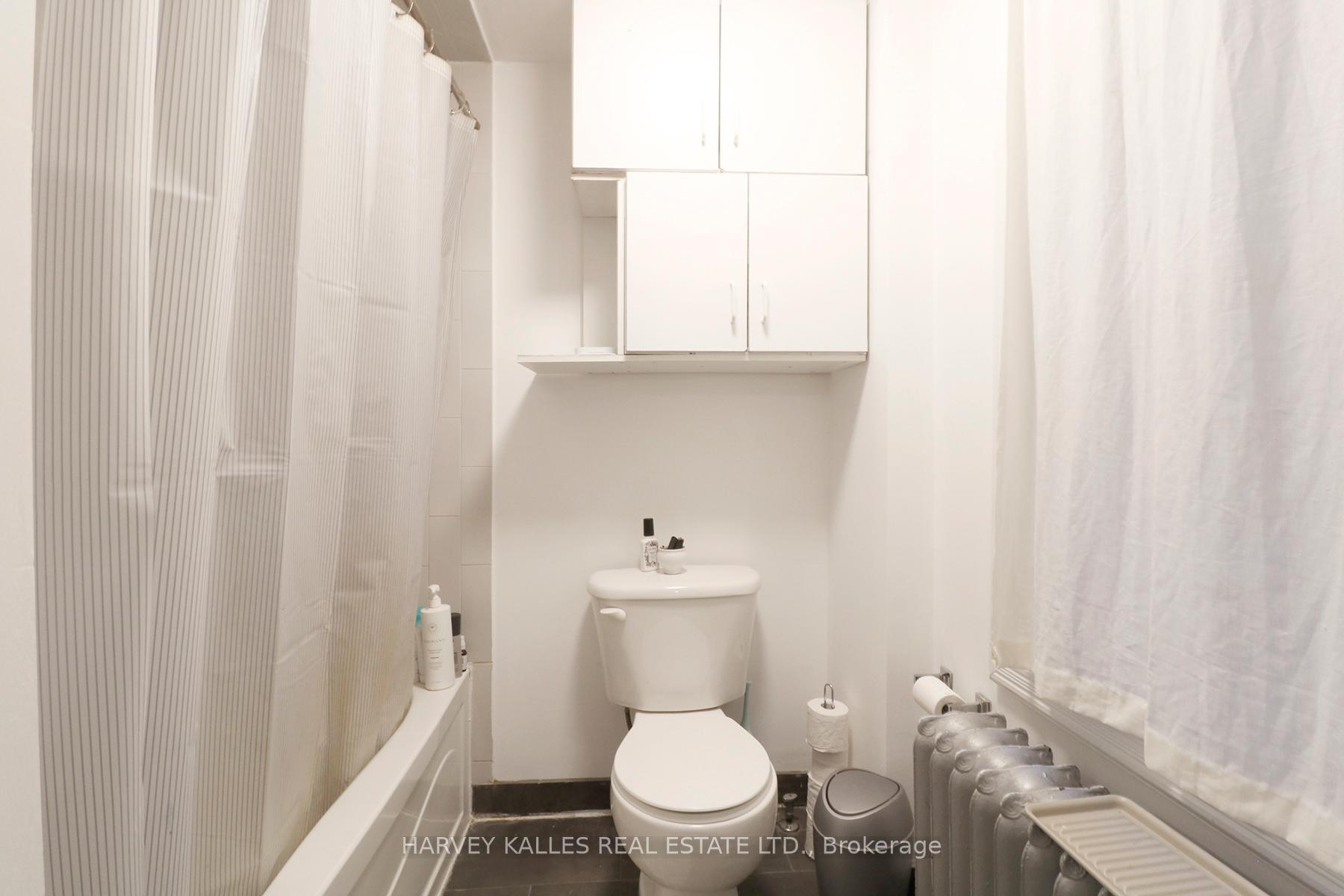 107 Concord Avenue 2A, Toronto Unit: 2A