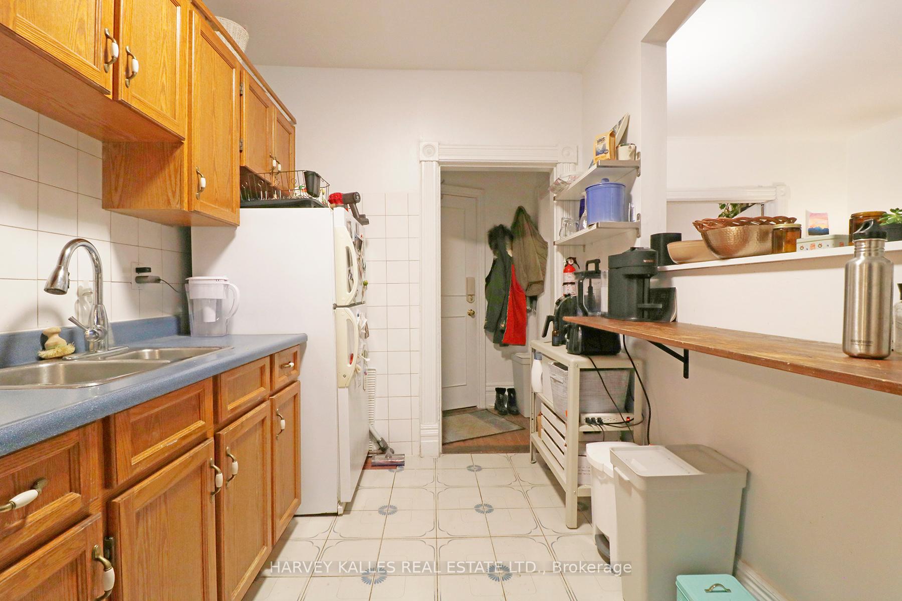 107 Concord Avenue 2A, Toronto Unit: 2A