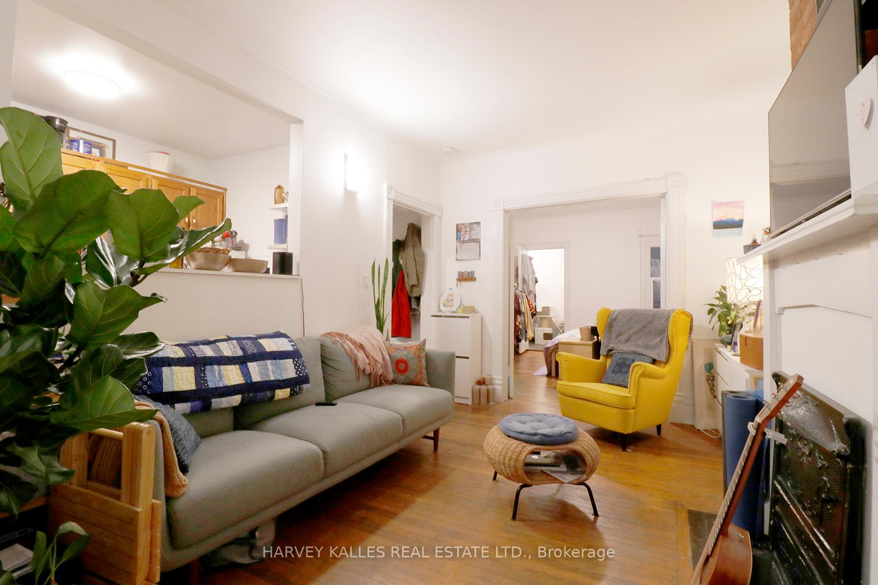 107 Concord Avenue 2A, Toronto Unit: 2A