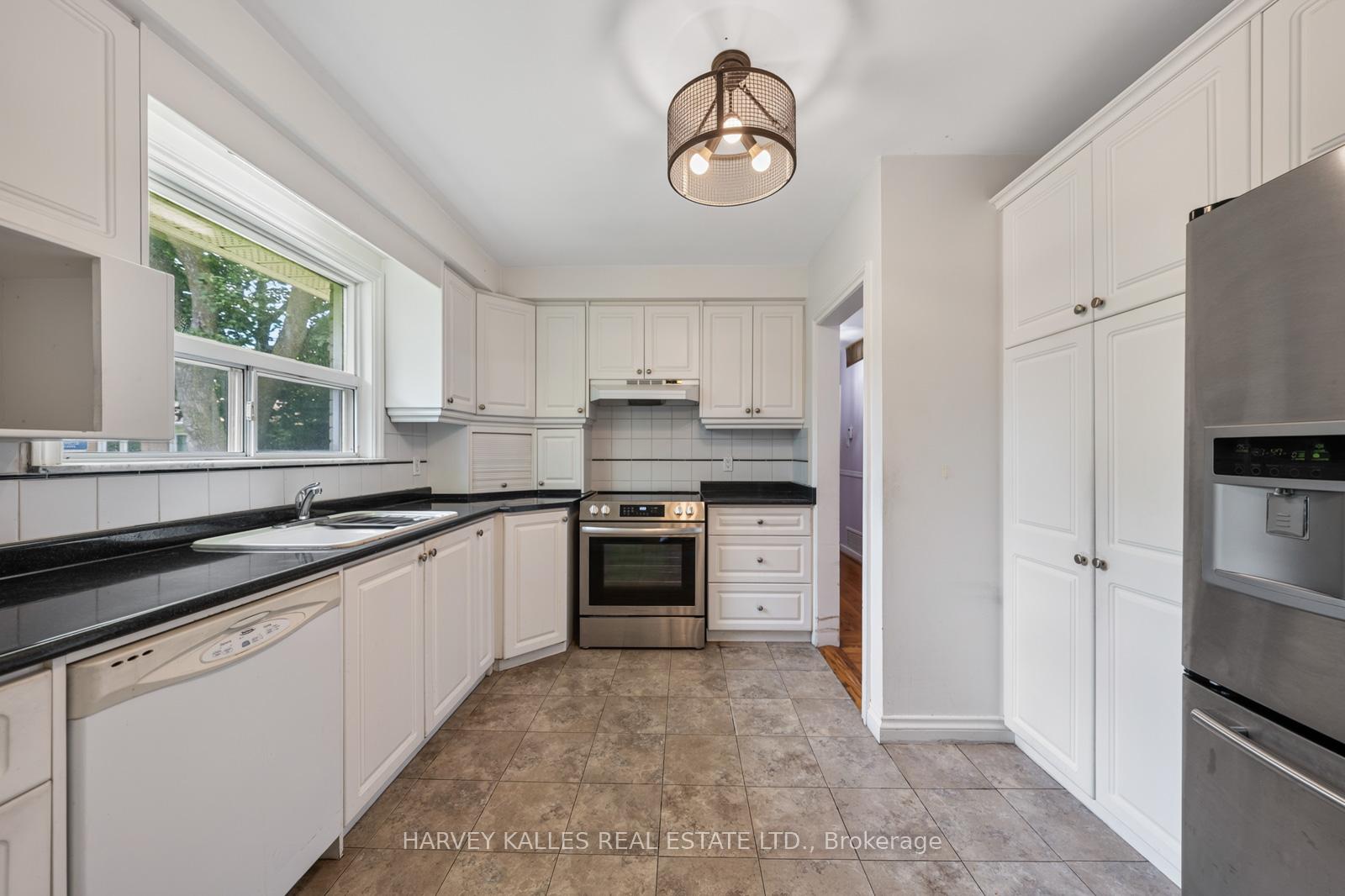 39 Cavotti Crescent, Toronto