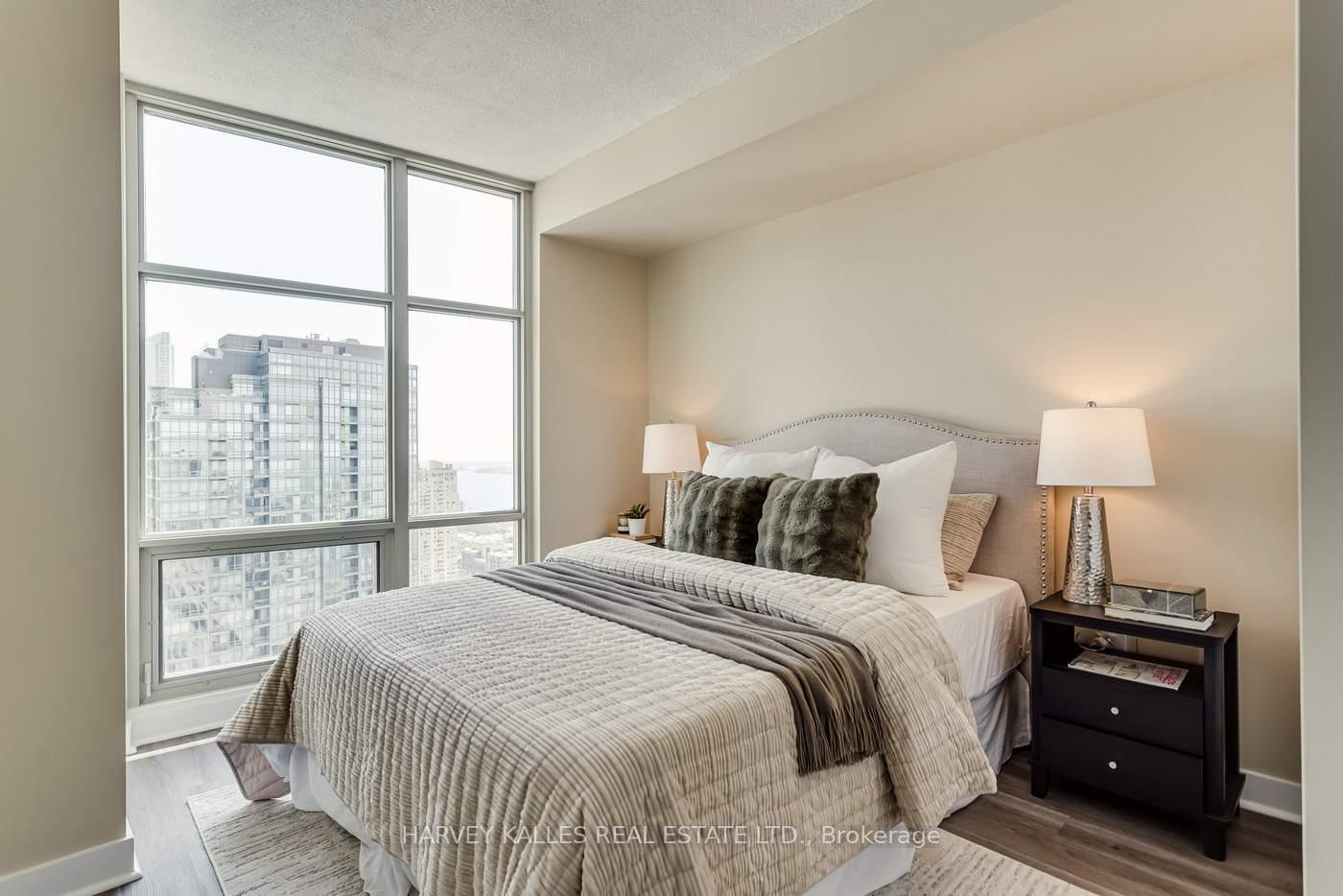 35 Mariner Terrace 3808, Toronto Unit: 3808