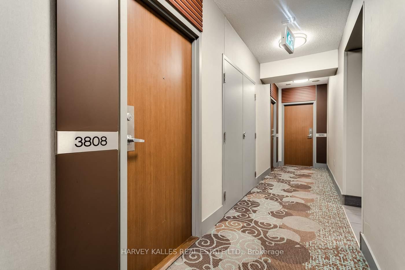 35 Mariner Terrace 3808, Toronto Unit: 3808