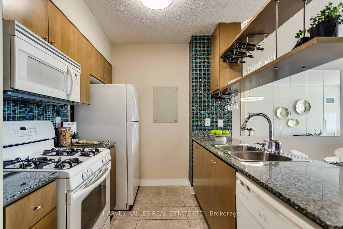 35 Mariner Terrace 3808, Toronto Unit: 3808