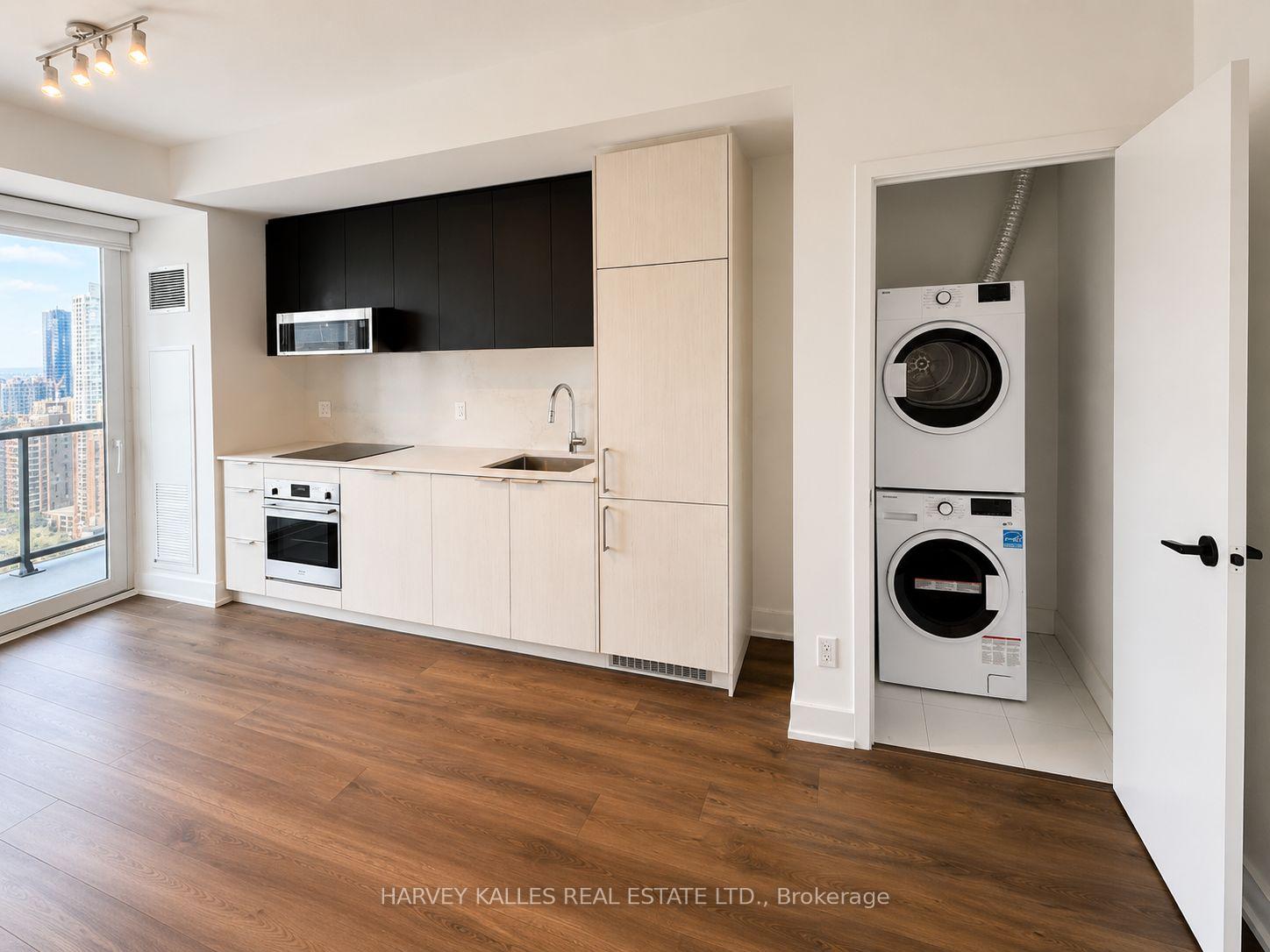 308 Jarvis Street 2706, Toronto Unit: 2706