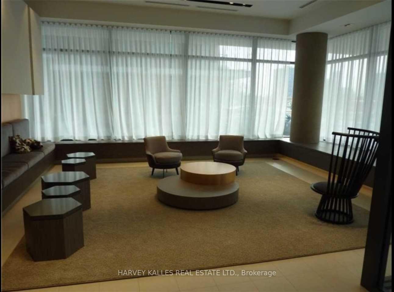 128 Fairview Mall Drive 810, Toronto Unit: 810