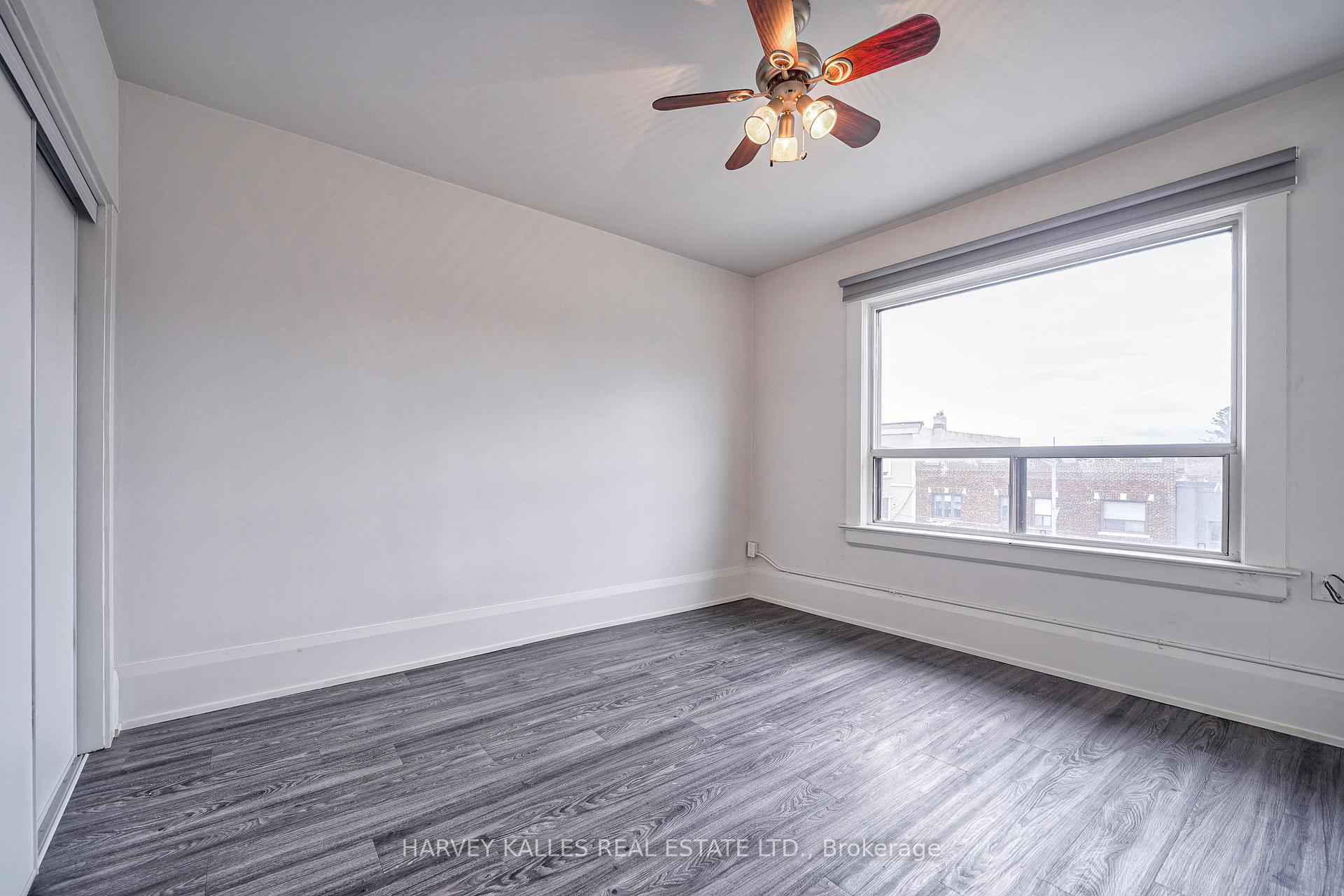 1074 St Clair Avenue W 4, Toronto Unit: 4