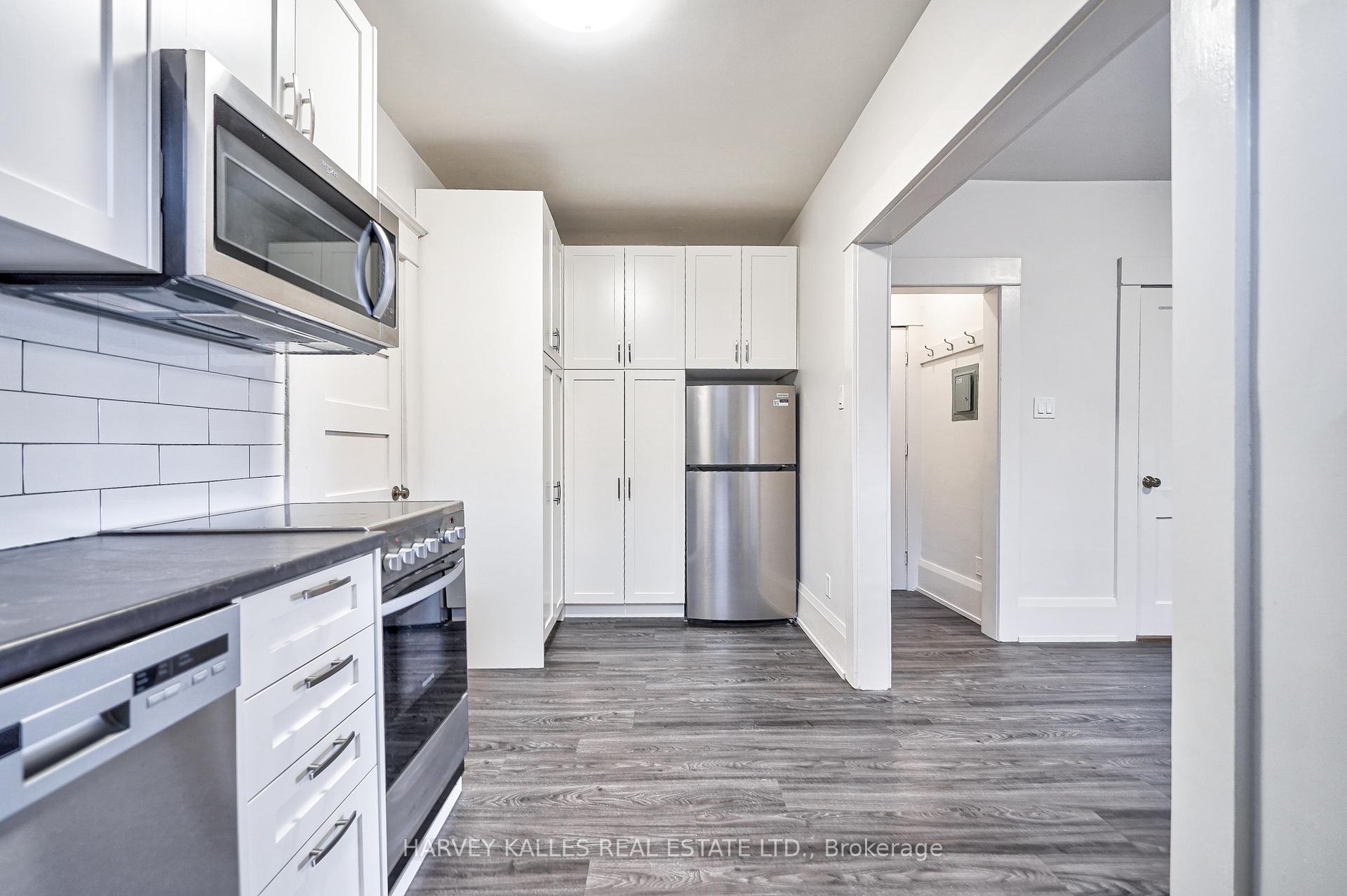 1074 St Clair Avenue W 4, Toronto Unit: 4