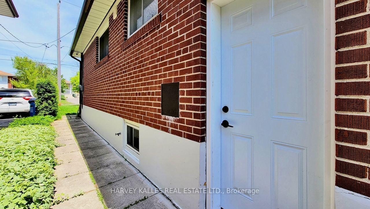 7 Pannahill Road, Toronto