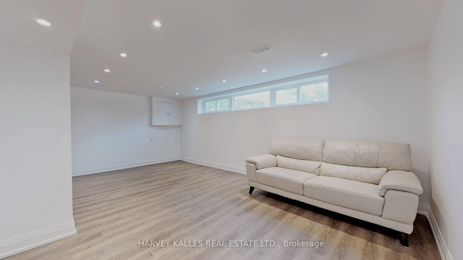 7 Pannahill Road, Toronto