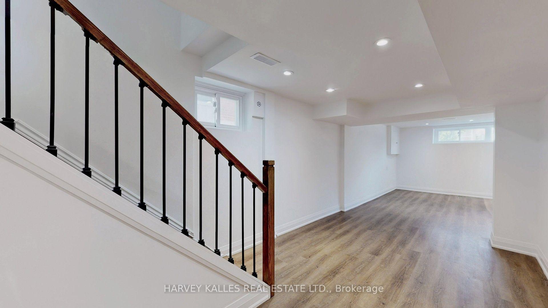 7 Pannahill Road, Toronto