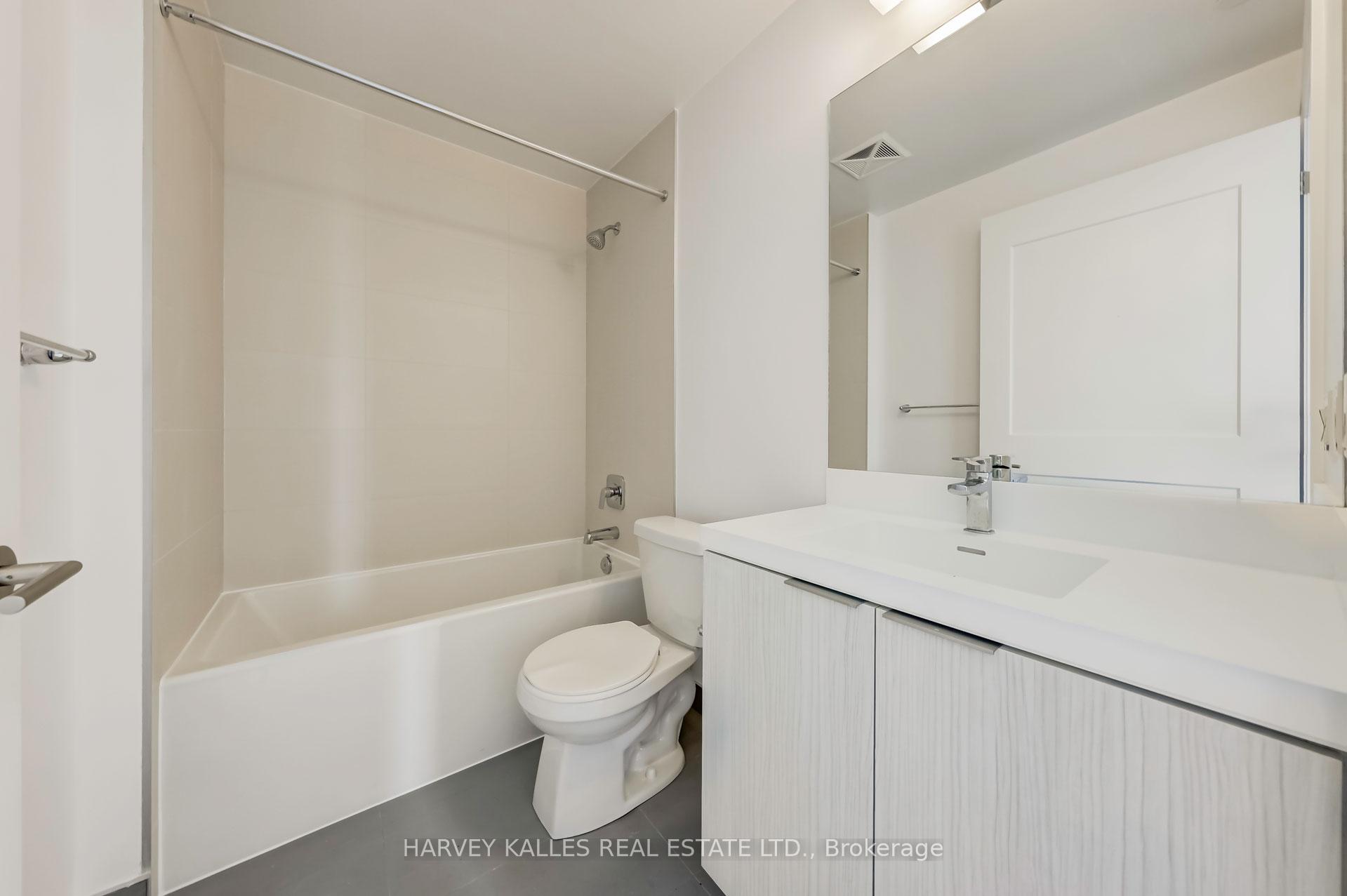 50 Dunfield Avenue LPH18, Toronto Unit: LPH18
