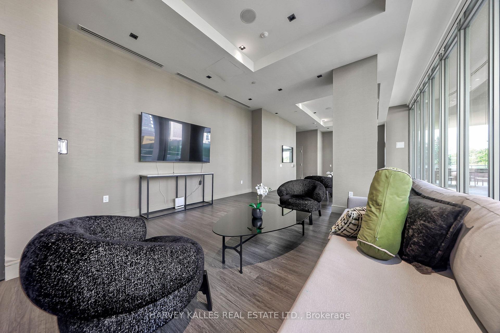 50 Dunfield Avenue LPH18, Toronto Unit: LPH18