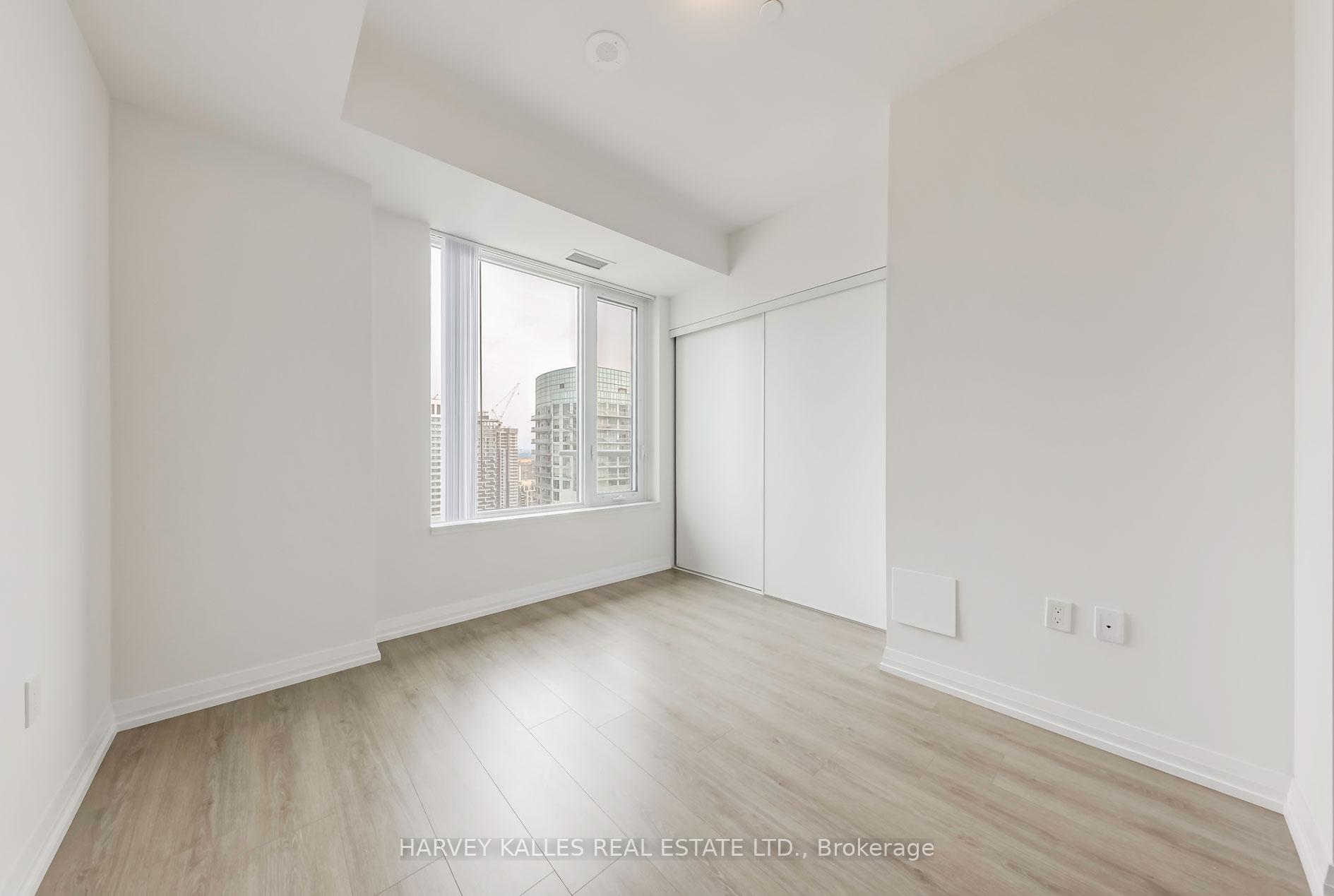 50 Dunfield Avenue LPH18, Toronto Unit: LPH18