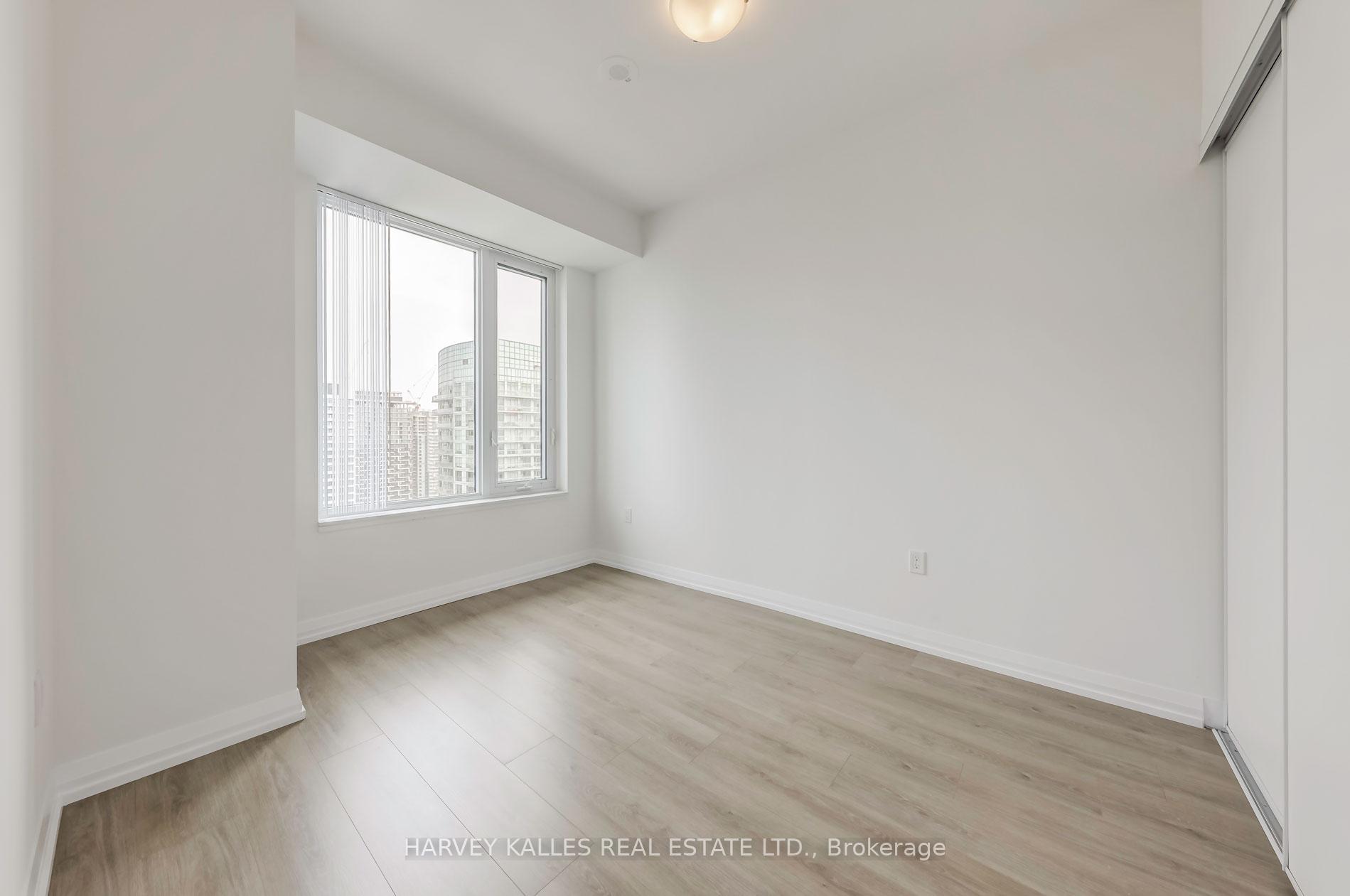 50 Dunfield Avenue LPH18, Toronto Unit: LPH18