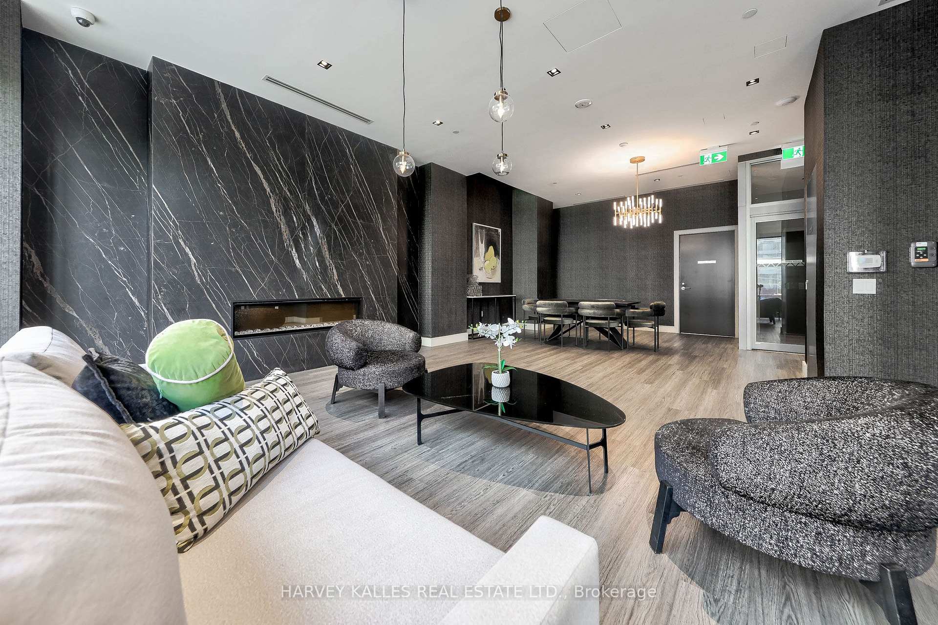 50 Dunfield Avenue LPH18, Toronto Unit: LPH18