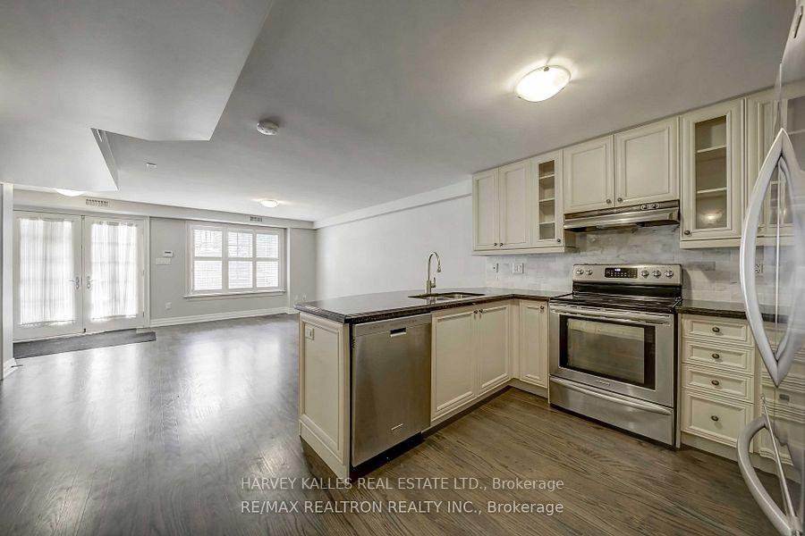 384 Spadina Road Lower, Toronto Unit: Lower