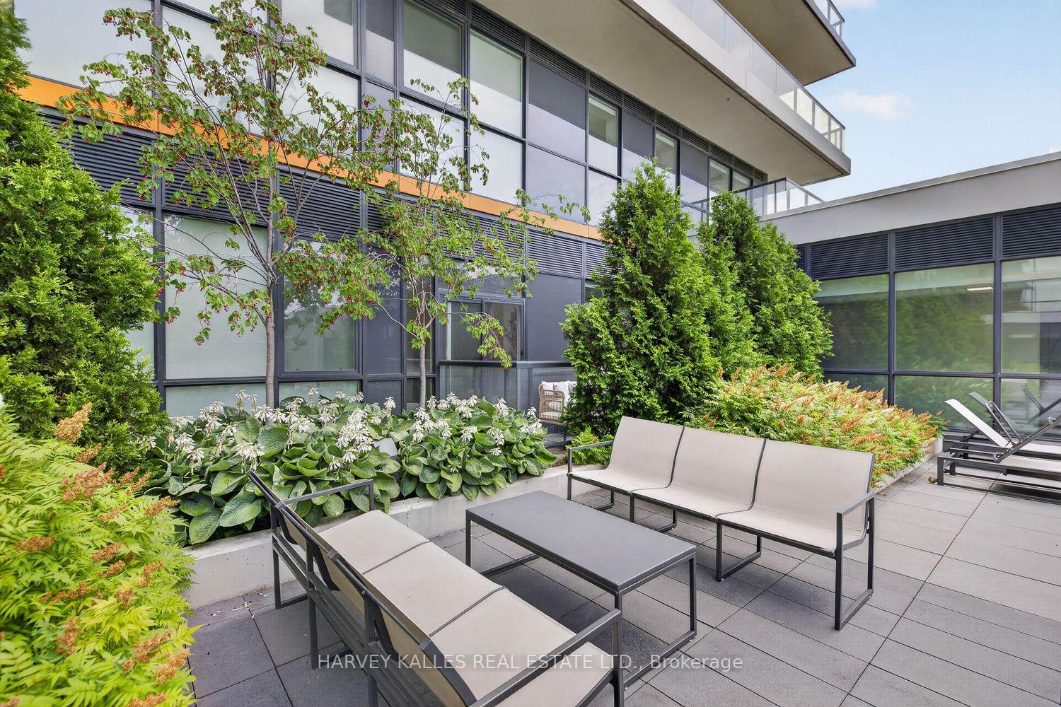 1603 Eglinton Avenue W 214, Toronto Unit: 214