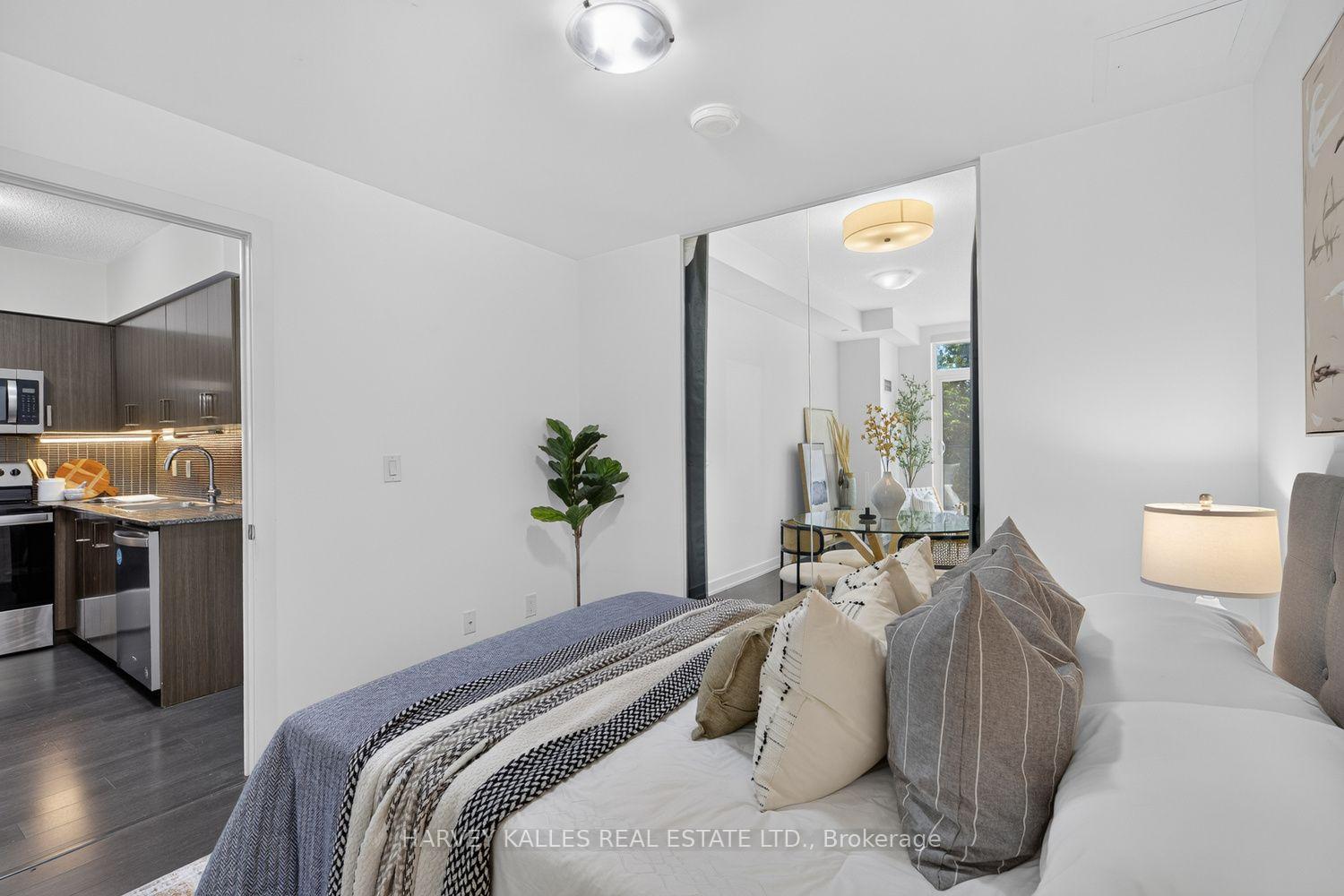 1603 Eglinton Avenue W 214, Toronto Unit: 214
