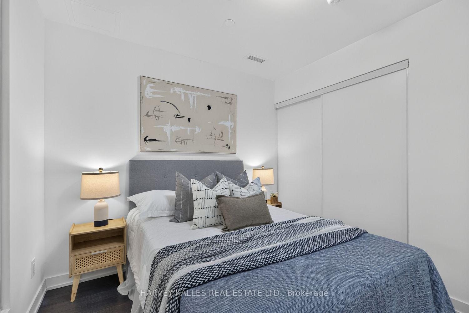 1603 Eglinton Avenue W 214, Toronto Unit: 214