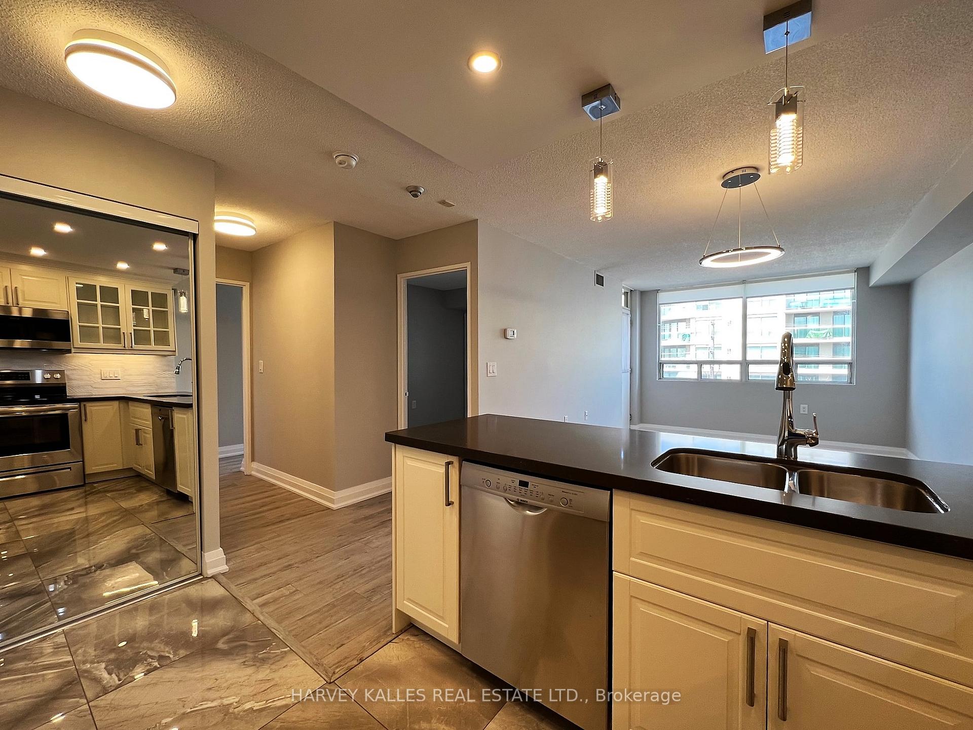 555 Wilson Heights Boulevard 410, Toronto Unit: 410