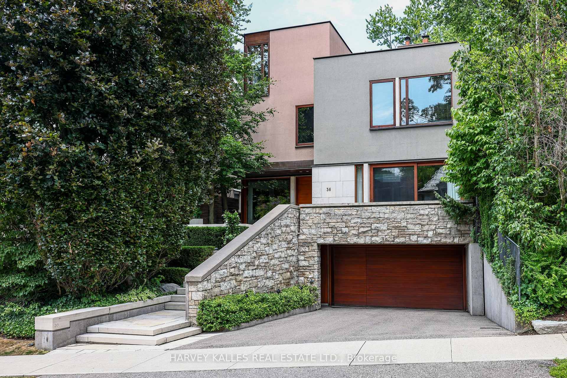 36 Millbank Avenue, Toronto