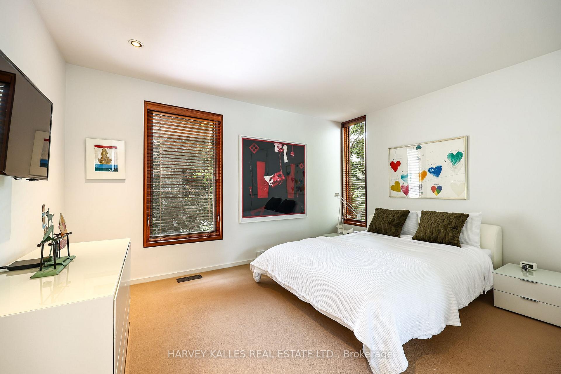 36 Millbank Avenue, Toronto