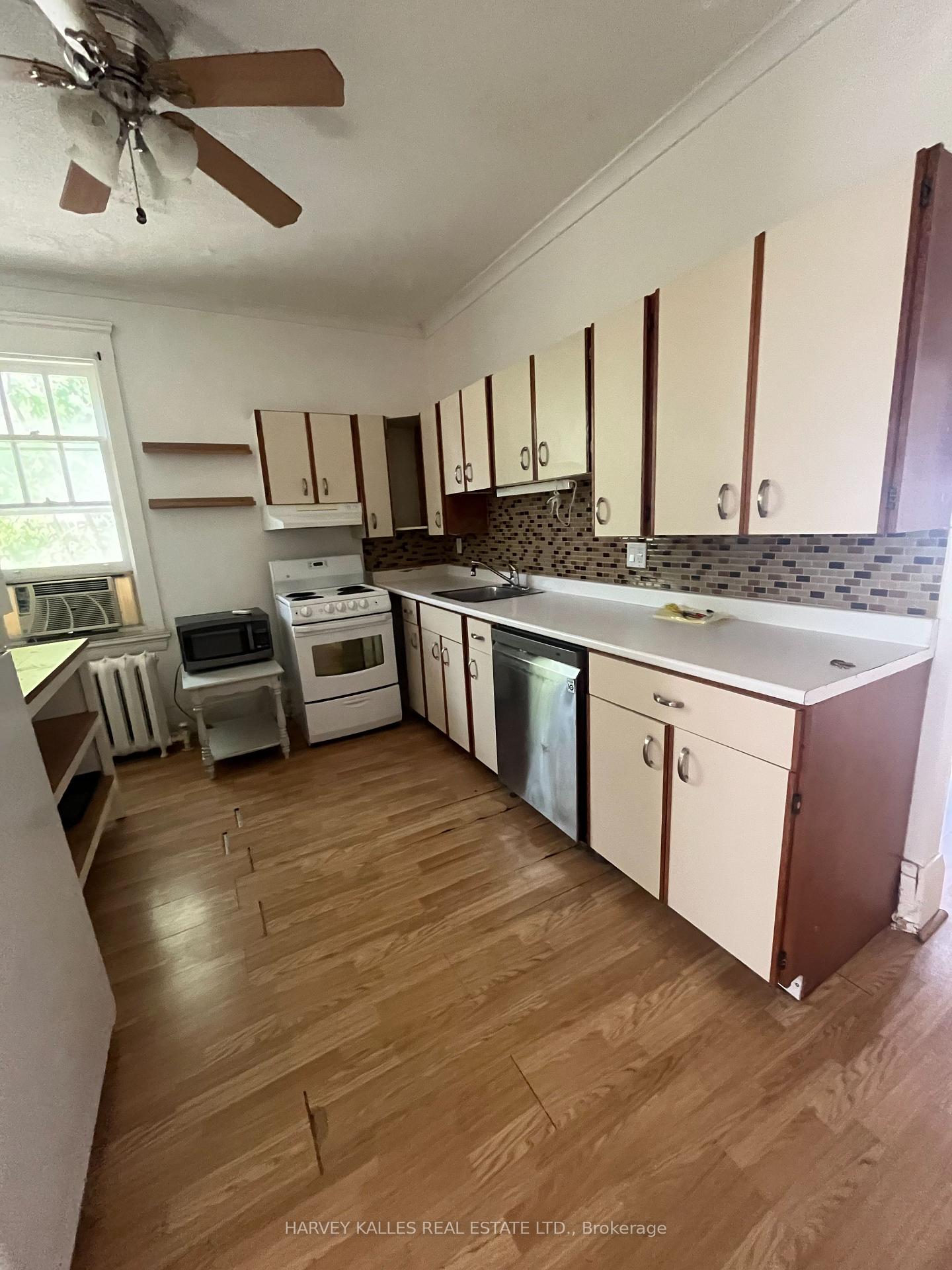 440 Avenue Road 2, Toronto Unit: 2