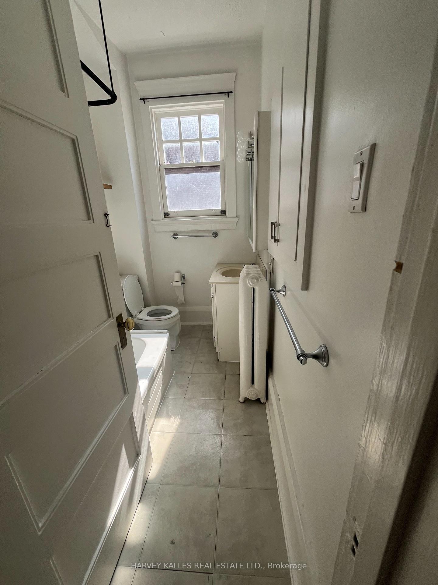 440 Avenue Road 2, Toronto Unit: 2