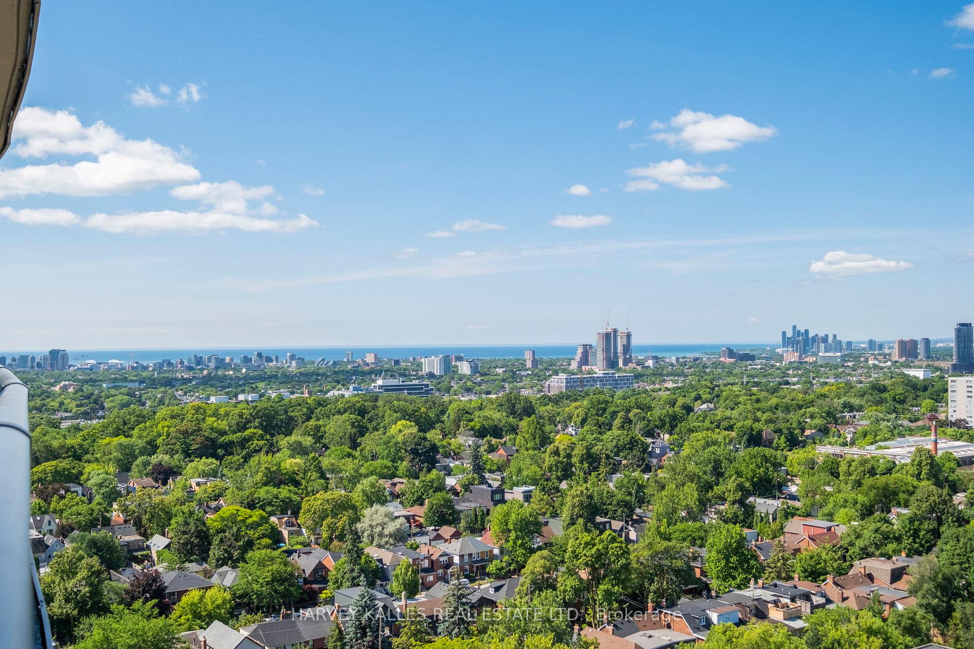 530 St Clair Avenue W 1602, Toronto Unit: 1602