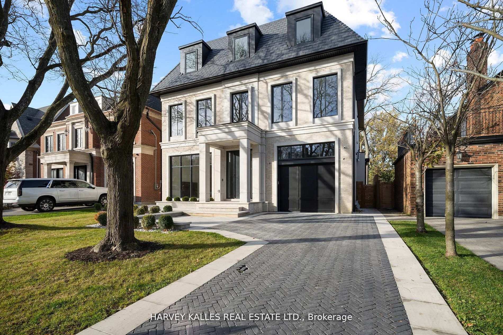 370 Glengrove Avenue W, Toronto