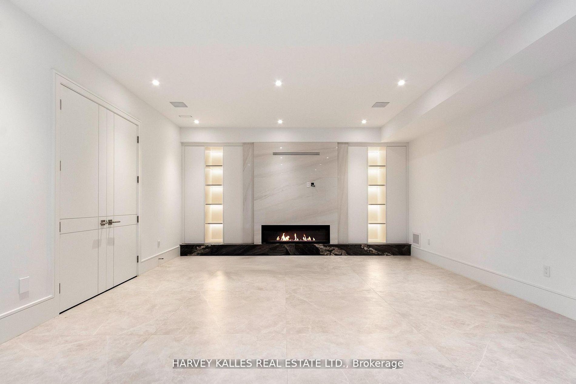 370 Glengrove Avenue W, Toronto