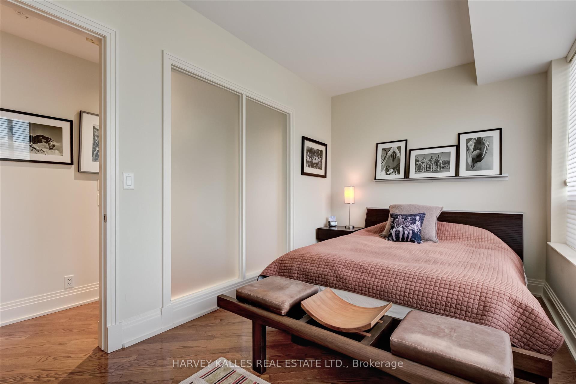 99 Avenue Road 708, Toronto Unit: 708