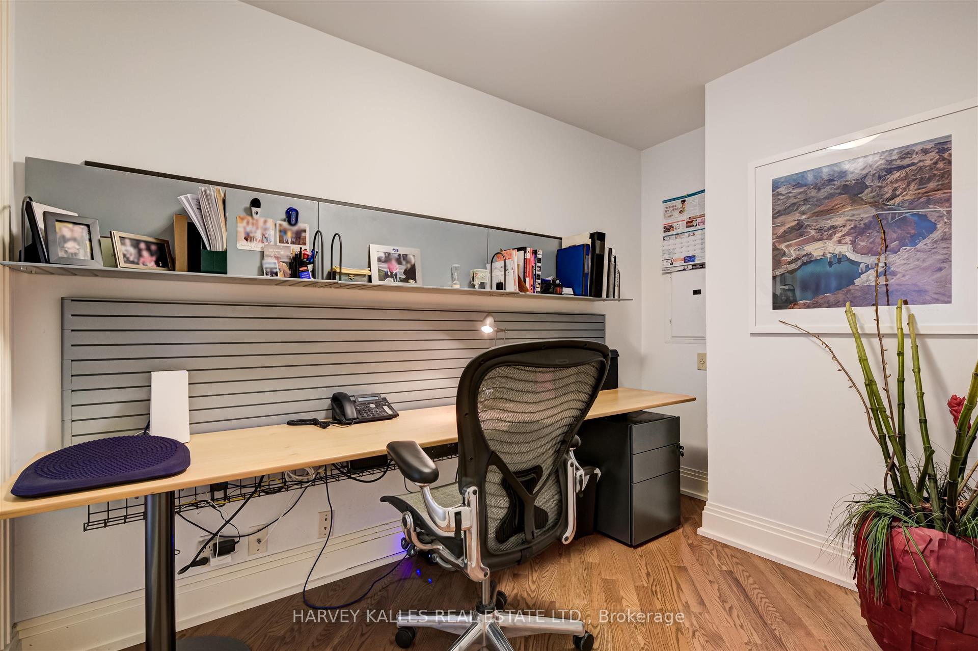 99 Avenue Road 708, Toronto Unit: 708