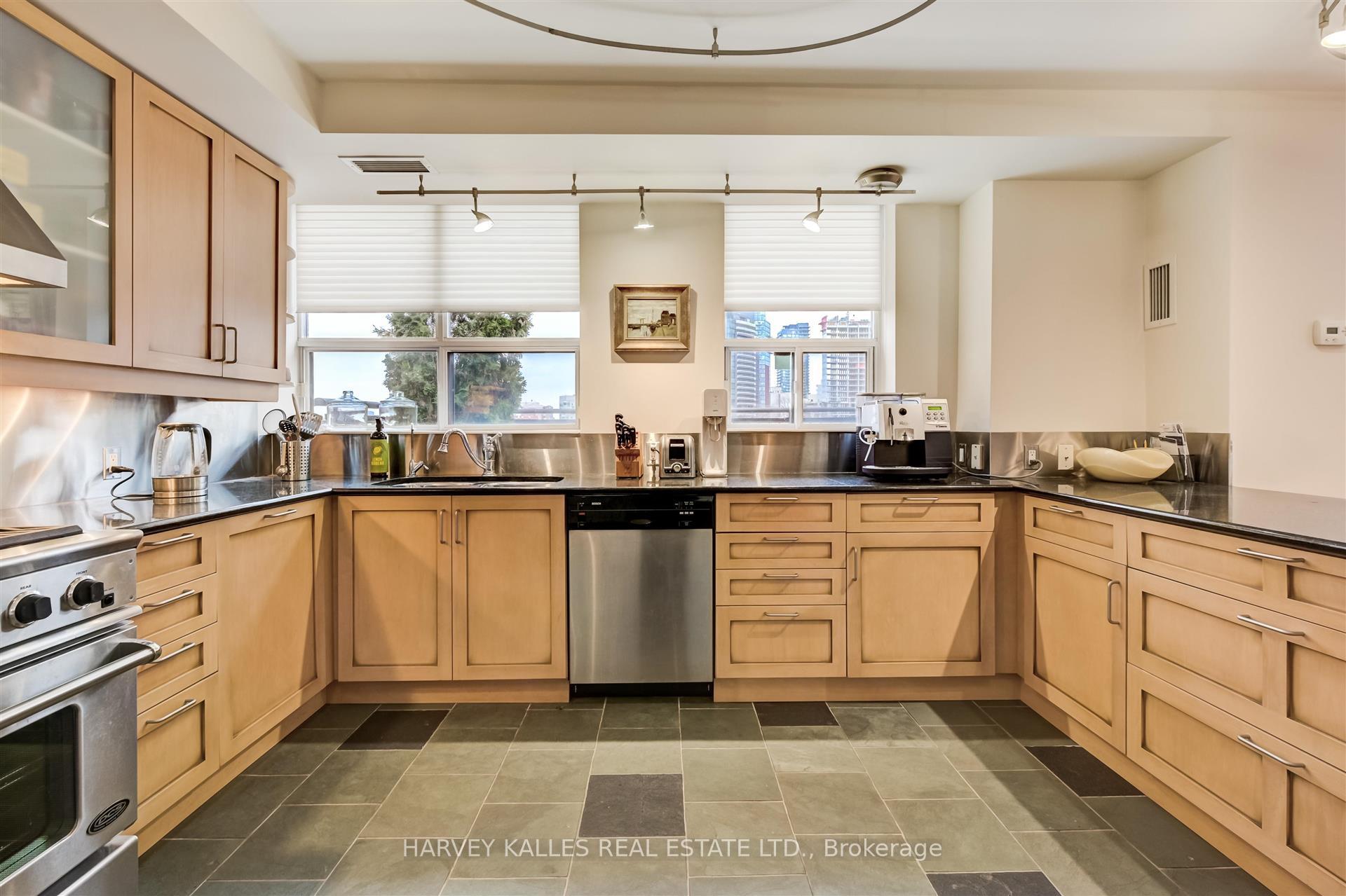 99 Avenue Road 708, Toronto Unit: 708