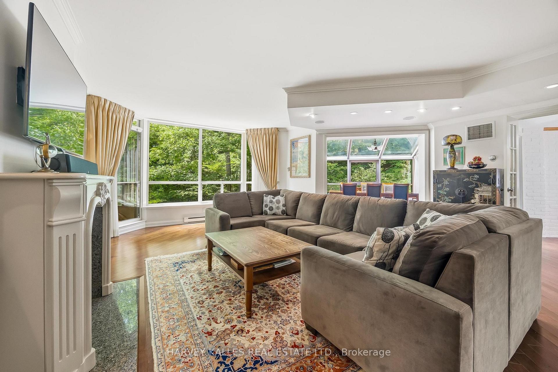 3800 Yonge Street PH16, Toronto Unit: PH16