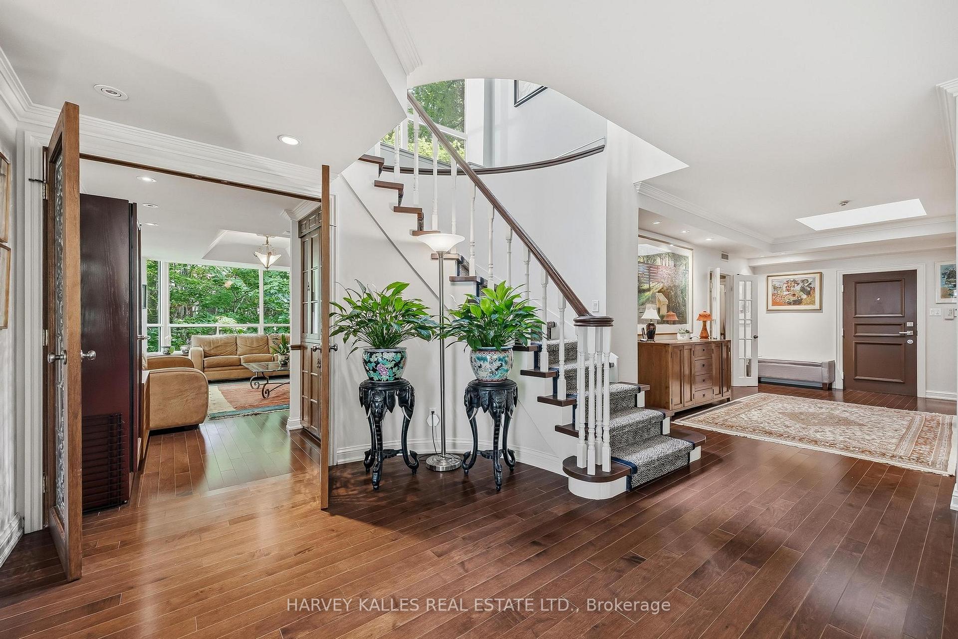 3800 Yonge Street PH16, Toronto Unit: PH16