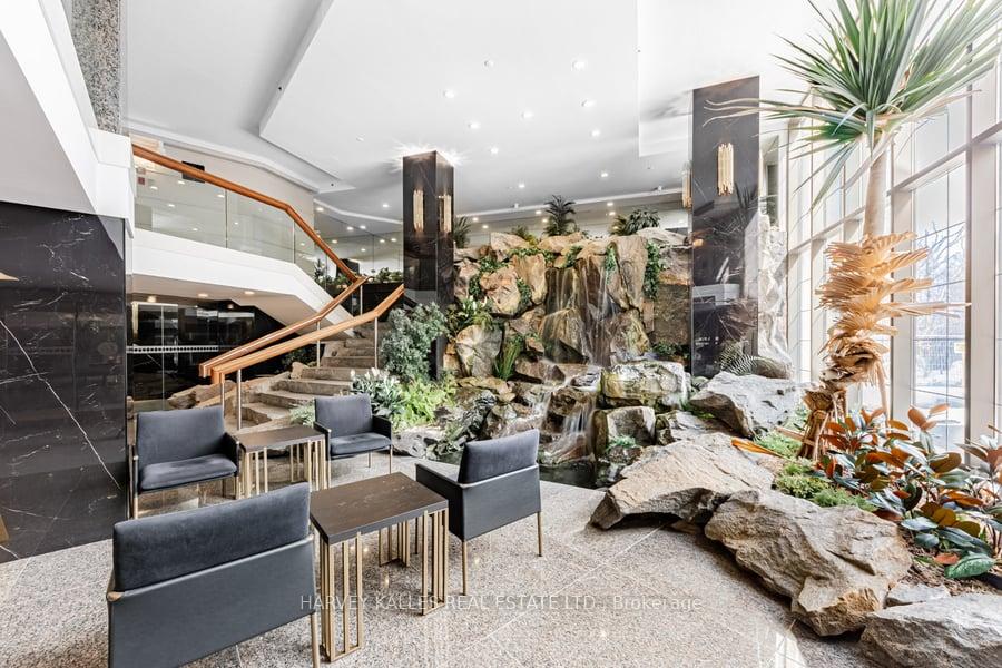 3800 Yonge Street PH16, Toronto Unit: PH16