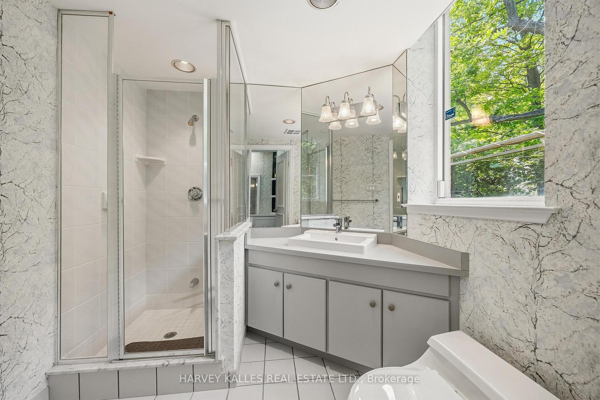 3800 Yonge Street PH16, Toronto Unit: PH16