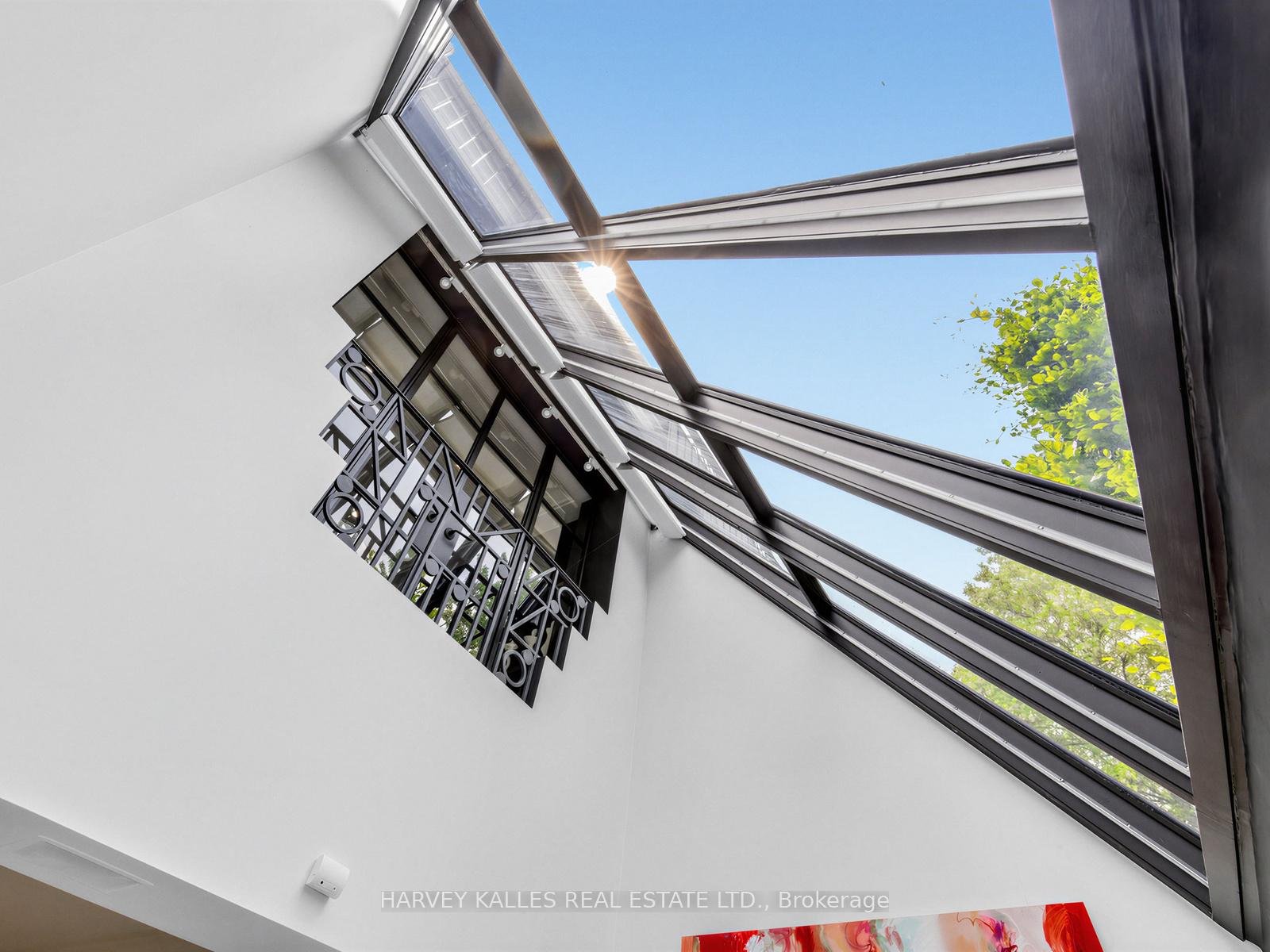 32 Bernard Avenue, Toronto