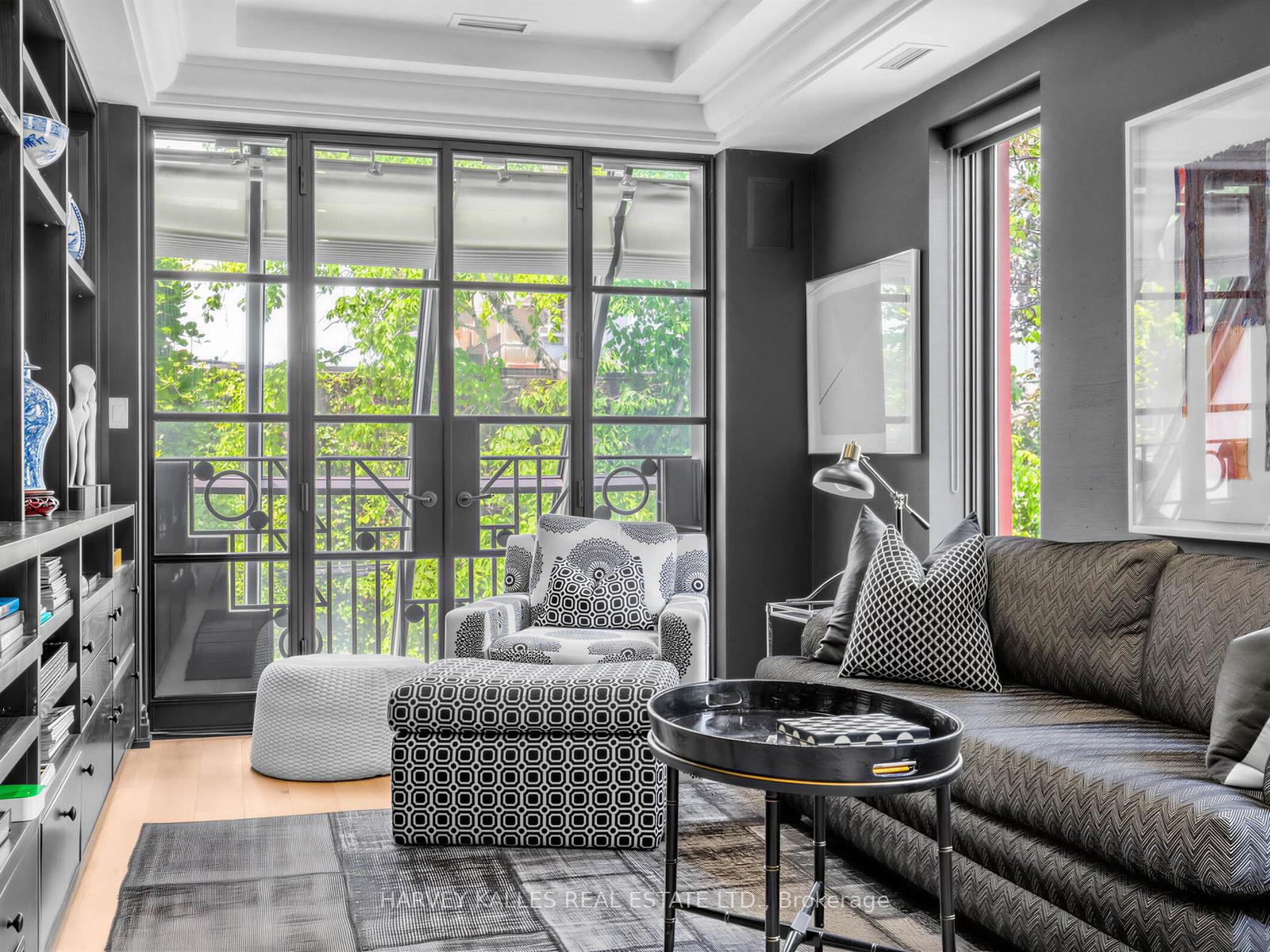 32 Bernard Avenue, Toronto