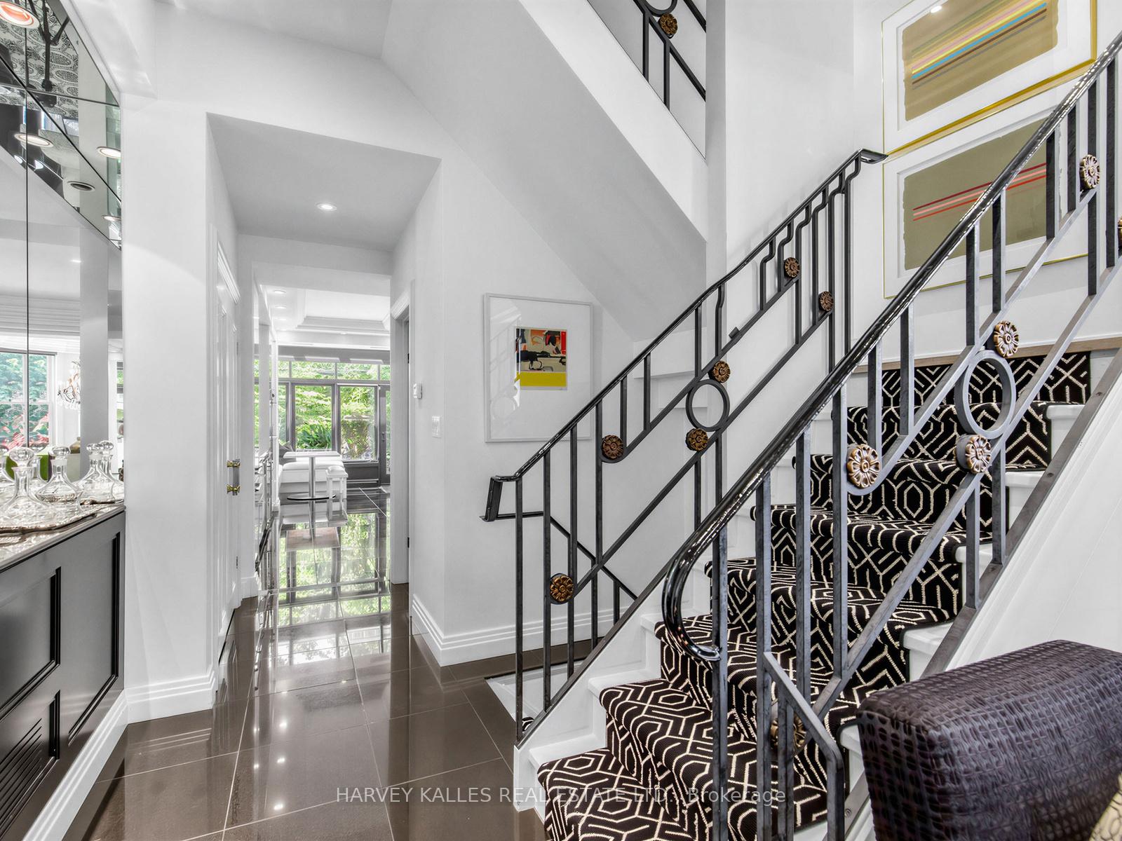 32 Bernard Avenue, Toronto