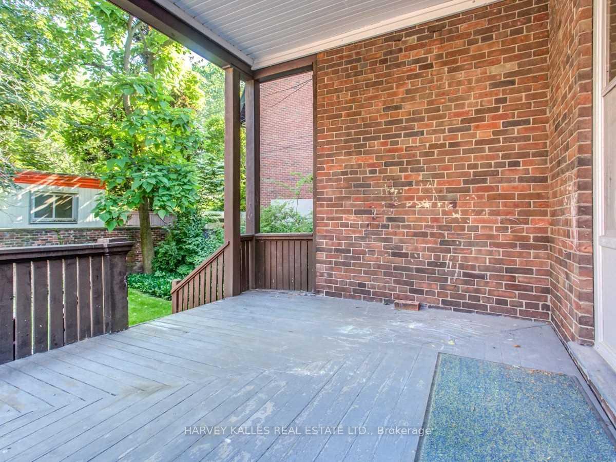 169 Balmoral Avenue, Toronto
