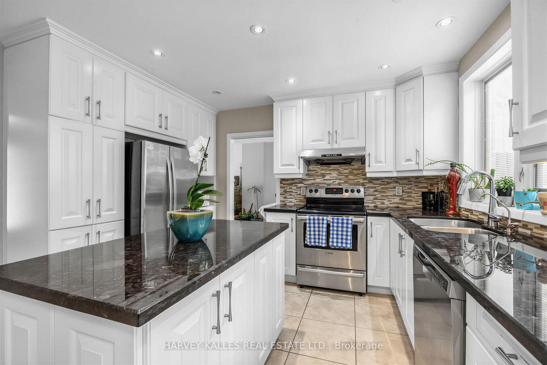12 Longhope Place, Toronto