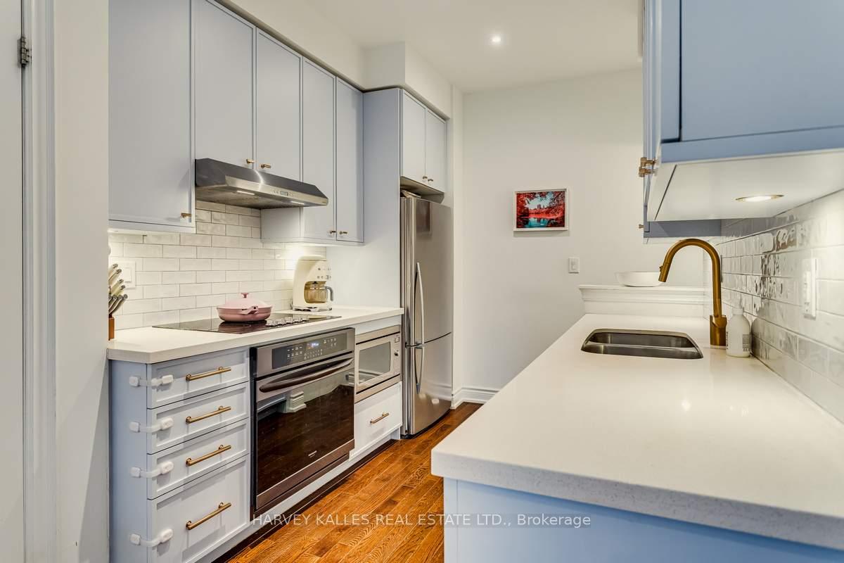 70 Hargrave Lane 7, Toronto Unit: 7