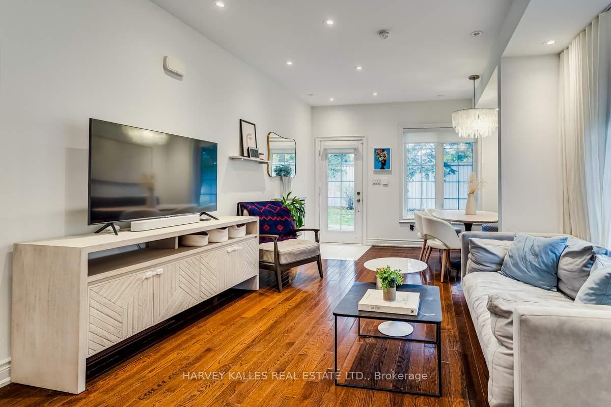 70 Hargrave Lane 7, Toronto Unit: 7
