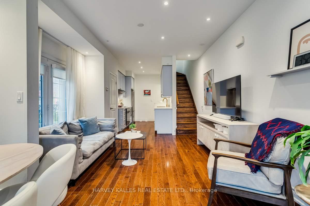 70 Hargrave Lane 7, Toronto Unit: 7