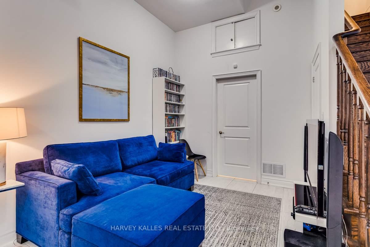 70 Hargrave Lane 7, Toronto Unit: 7