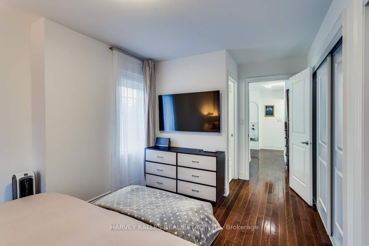 70 Hargrave Lane 7, Toronto Unit: 7